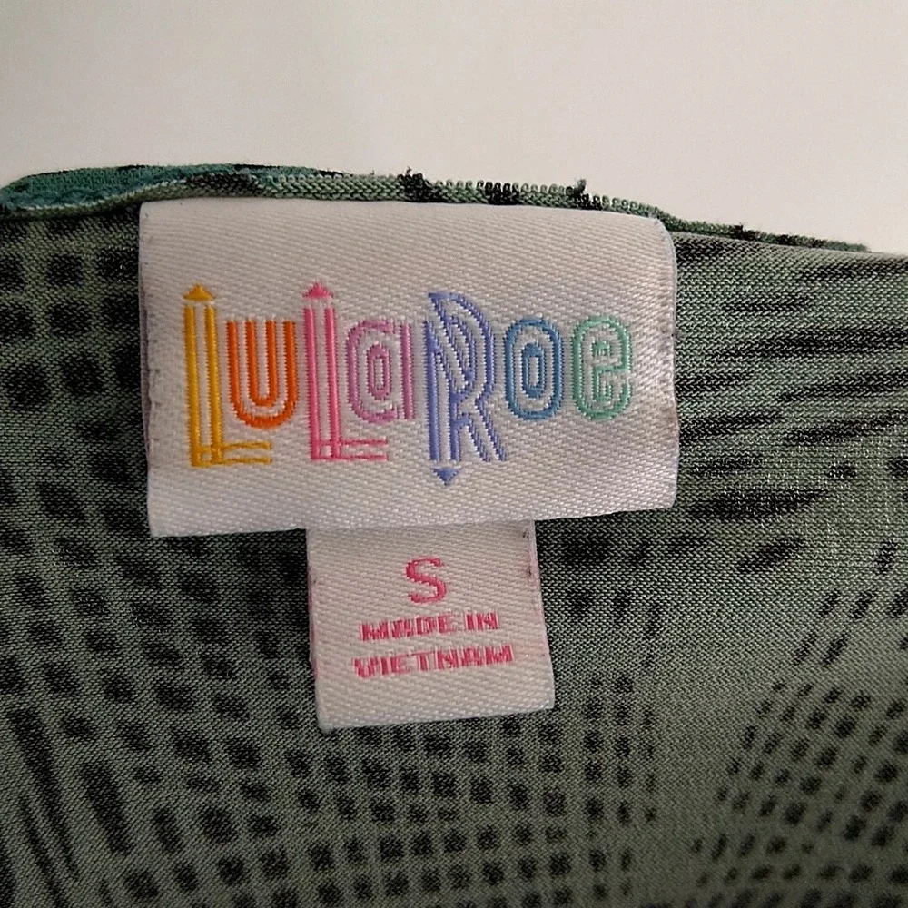 LuLaRoe Irma Tunic Women S Green Black Geometric Short Sleeve Oversized Top